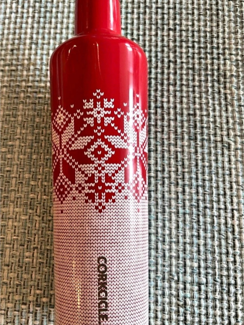 Corkcicle Canteen 25oz - Fairisle Red Bottle